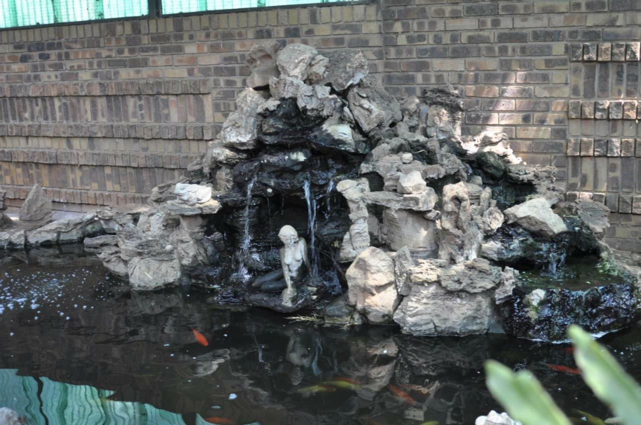 A Knights Rest Guesthouse Pretoria Ngoại thất bức ảnh