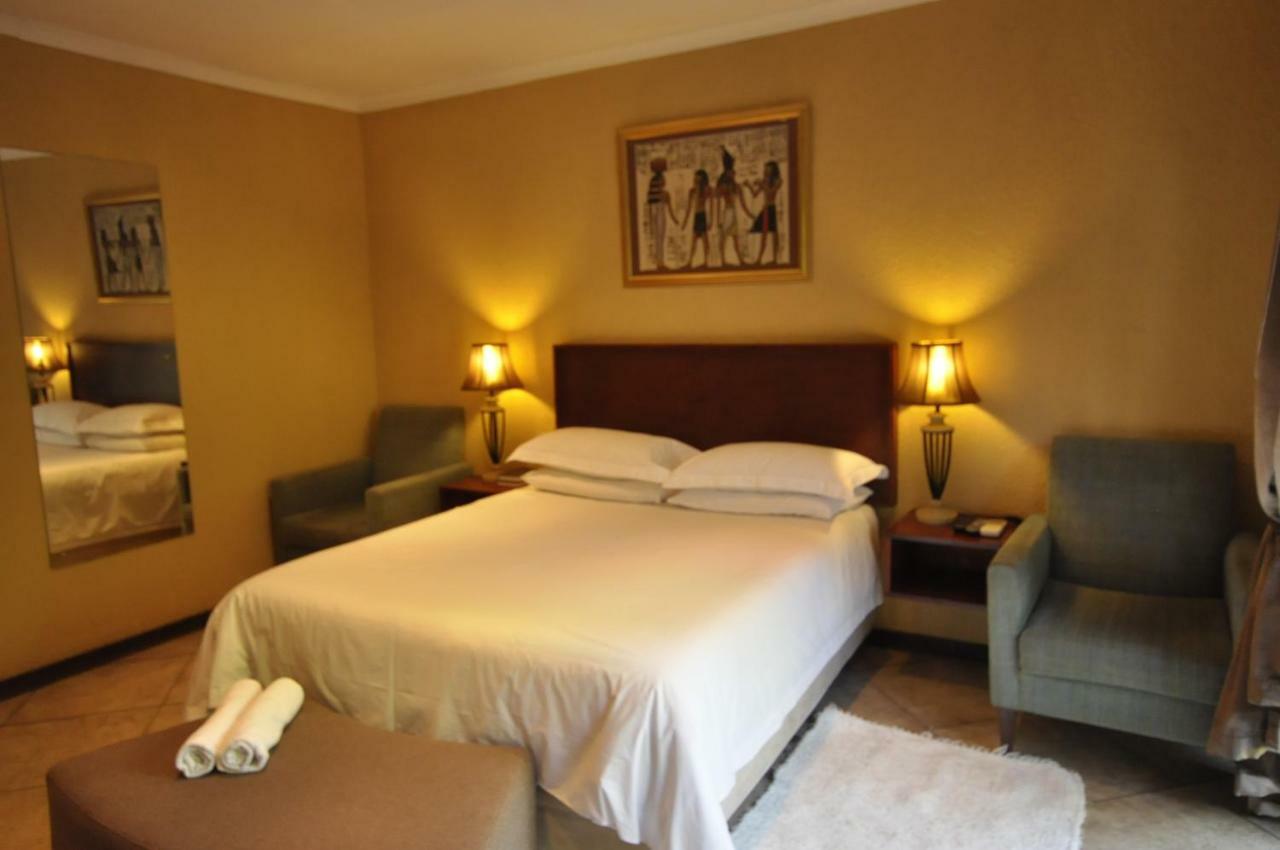 A Knights Rest Guesthouse Pretoria Ngoại thất bức ảnh