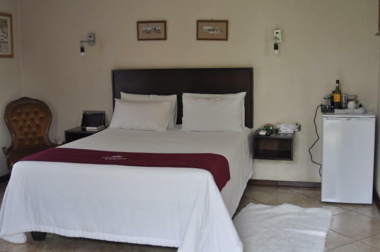 A Knights Rest Guesthouse Pretoria Ngoại thất bức ảnh